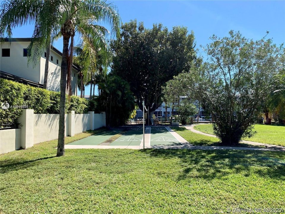 Vendido Recientemente: $119,000 (1 camas, 1 baños, 800 Pies cuadrados)