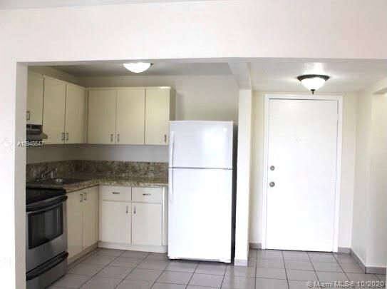 Recently Sold: $125,000 (1 beds, 1 baths, 633 Square Feet)