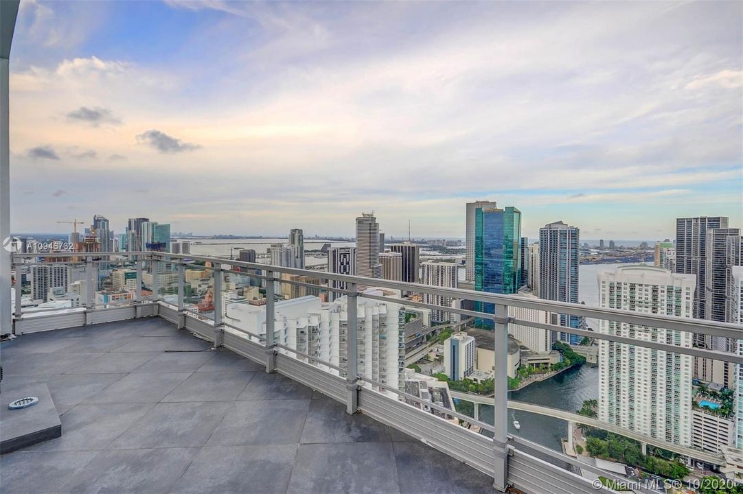 ROOFTOP AREA WITH ALL CITY & WATER VIEWS