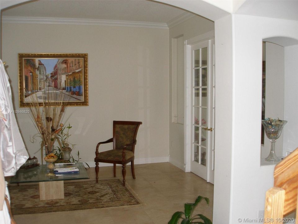 Recientemente alquilado: $3,550 (4 camas, 4 baños, 2718 Pies cuadrados)