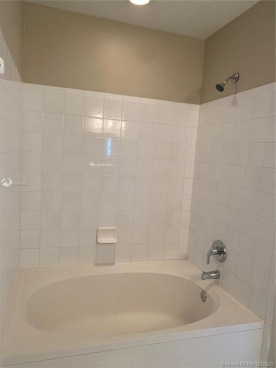 Recently Sold: $233,900 (2 beds, 1 baths, 1110 Square Feet)