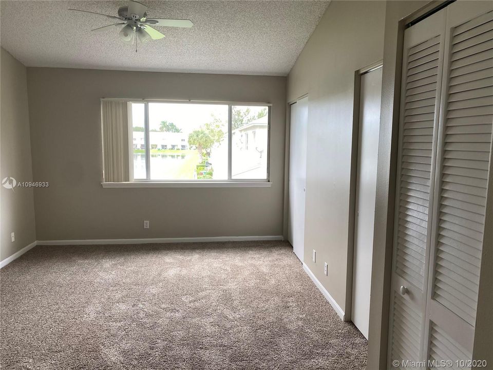 Recently Sold: $233,900 (2 beds, 1 baths, 1110 Square Feet)