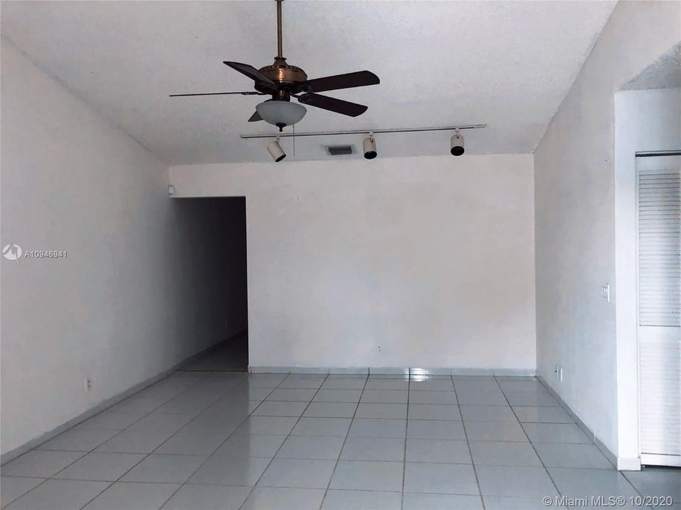Recently Rented: $1,500 (2 beds, 2 baths, 960 Square Feet)