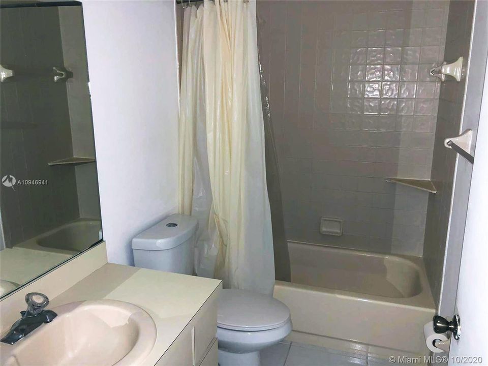 Recently Rented: $1,500 (2 beds, 2 baths, 960 Square Feet)