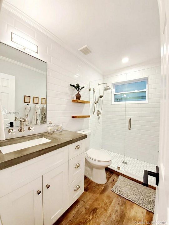 Vendido Recientemente: $299,000 (3 camas, 2 baños, 1125 Pies cuadrados)