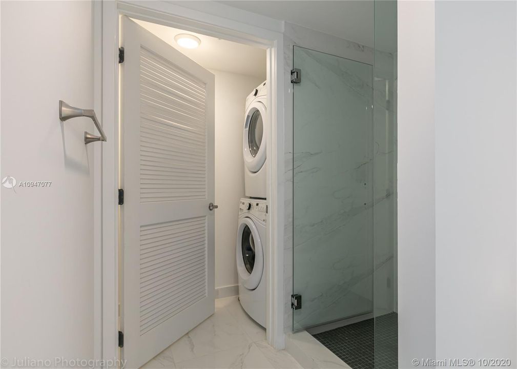 Recently Rented: $6,000 (3 beds, 3 baths, 1696 Square Feet)