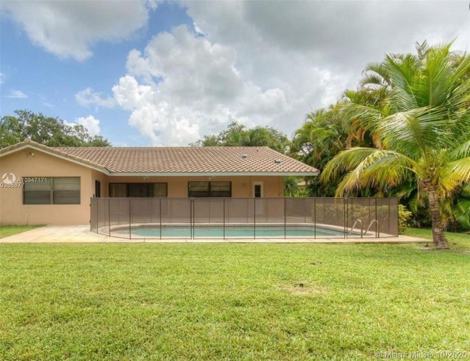 Recently Rented: $2,910 (4 beds, 2 baths, 2169 Square Feet)