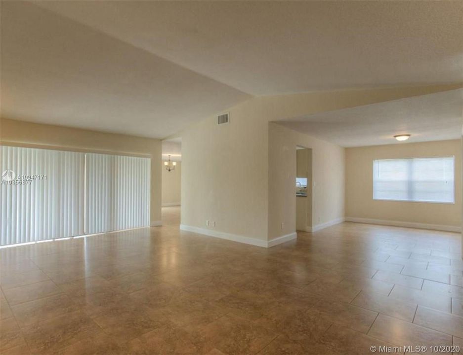 Recently Rented: $2,910 (4 beds, 2 baths, 2169 Square Feet)