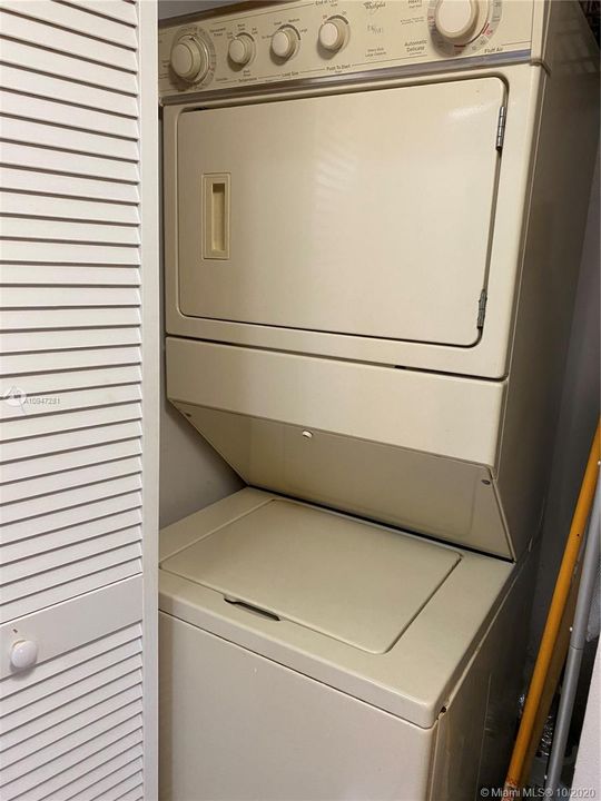 Vendido Recientemente: $109,500 (1 camas, 1 baños, 773 Pies cuadrados)