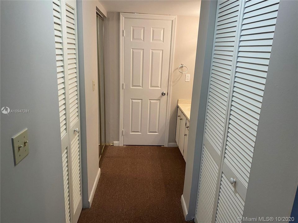 Vendido Recientemente: $109,500 (1 camas, 1 baños, 773 Pies cuadrados)
