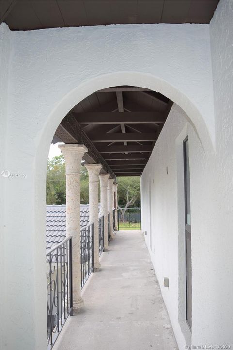 Recently Rented: $5,000 (5 beds, 4 baths, 3353 Square Feet)