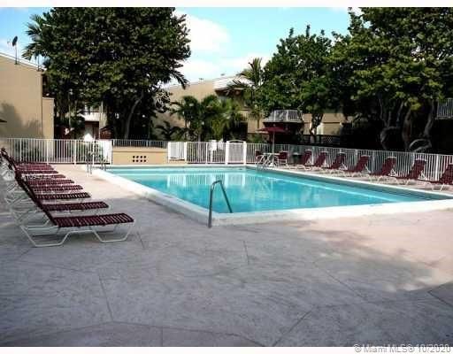 Recently Sold: $149,900 (1 beds, 1 baths, 750 Square Feet)