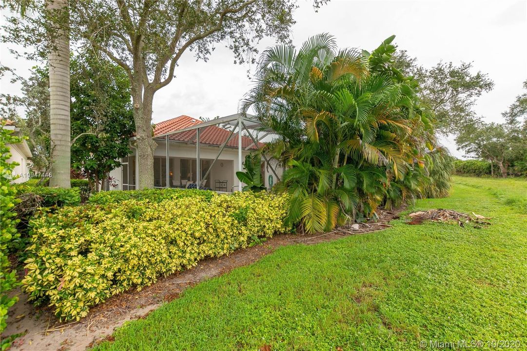 Vendido Recientemente: $519,000 (3 camas, 2 baños, 2000 Pies cuadrados)