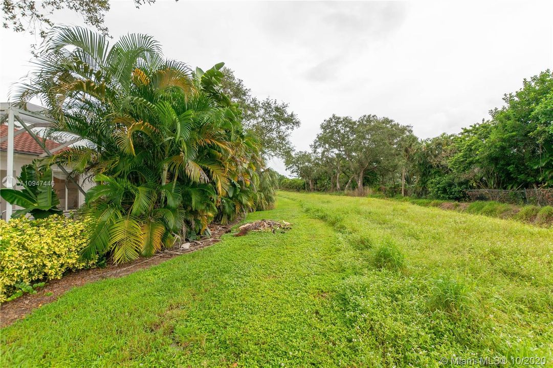 Vendido Recientemente: $519,000 (3 camas, 2 baños, 2000 Pies cuadrados)