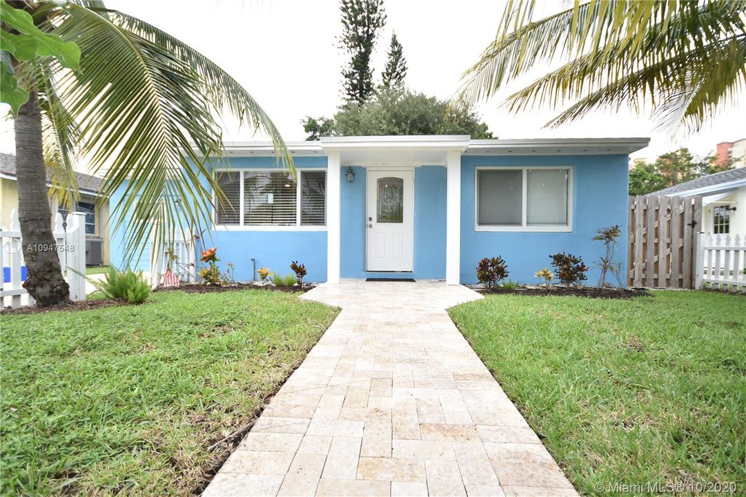Vendido Recientemente: $289,000 (3 camas, 2 baños, 812 Pies cuadrados)