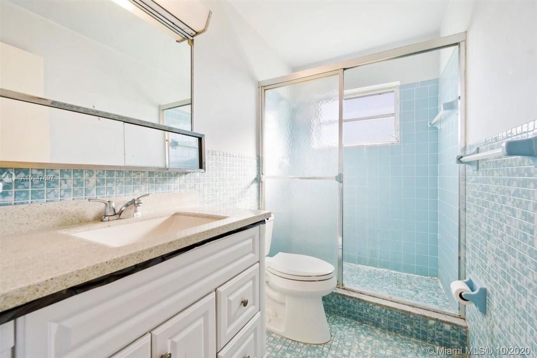 Vendido Recientemente: $320,000 (3 camas, 2 baños, 1514 Pies cuadrados)