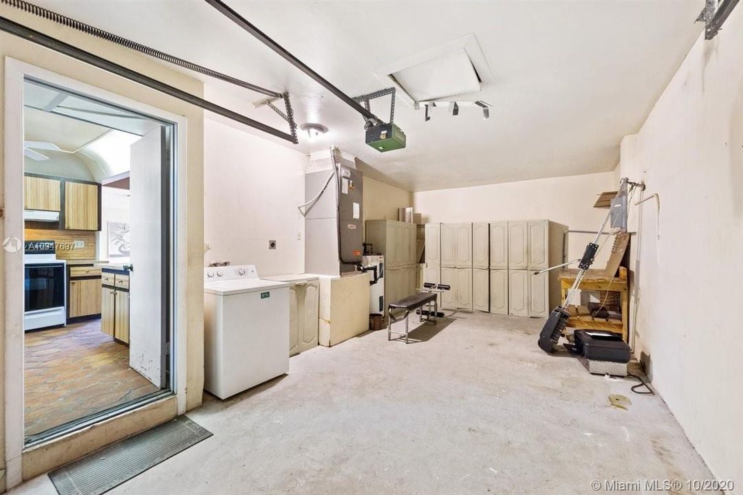 Vendido Recientemente: $320,000 (3 camas, 2 baños, 1514 Pies cuadrados)