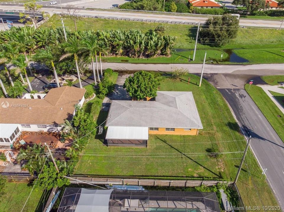 Vendido Recientemente: $320,000 (3 camas, 2 baños, 1514 Pies cuadrados)