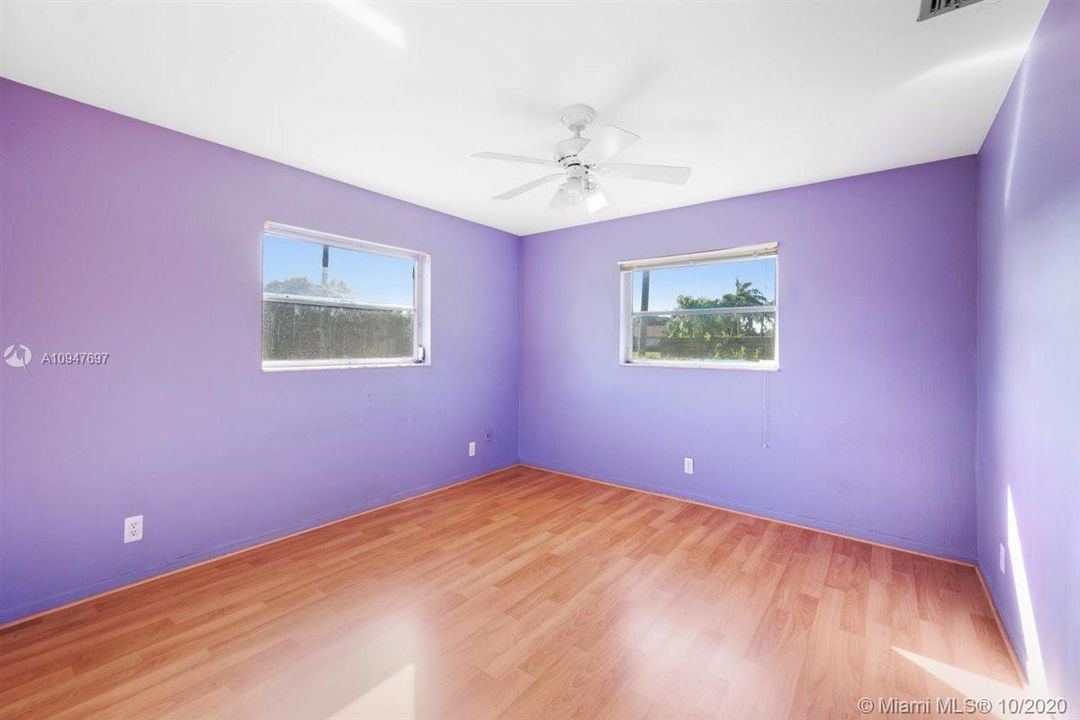 Vendido Recientemente: $320,000 (3 camas, 2 baños, 1514 Pies cuadrados)