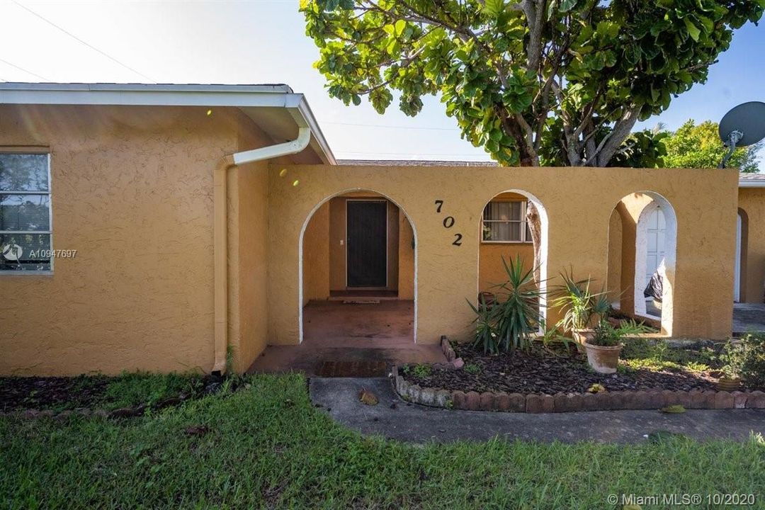 Vendido Recientemente: $320,000 (3 camas, 2 baños, 1514 Pies cuadrados)