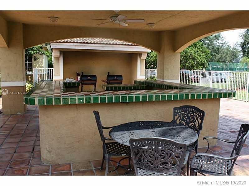Recientemente alquilado: $1,775 (3 camas, 2 baños, 1314 Pies cuadrados)
