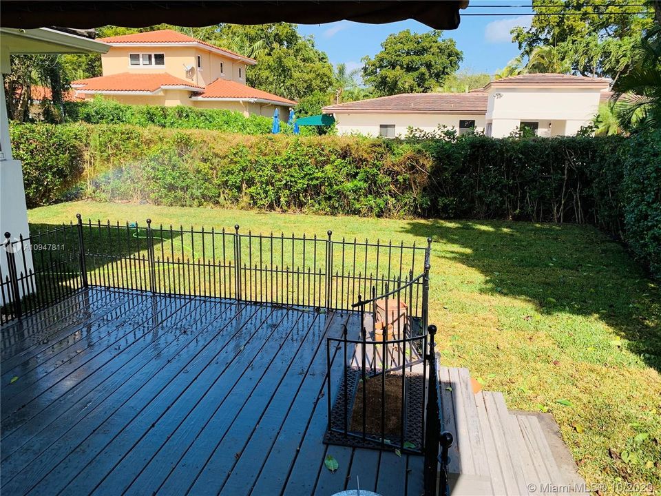 Recently Rented: $4,200 (3 beds, 2 baths, 1723 Square Feet)