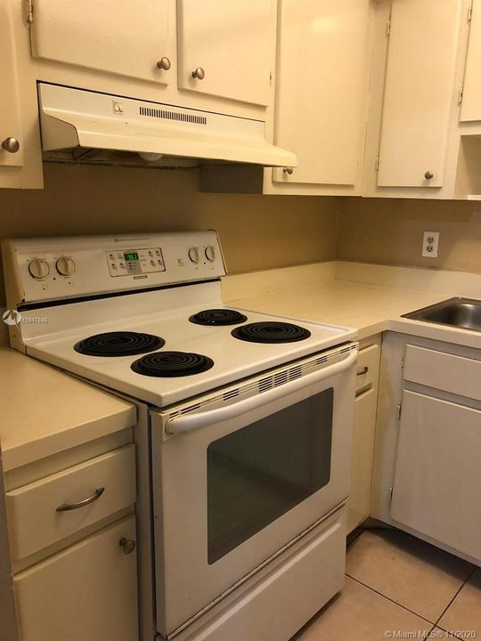 Recently Sold: $70,000 (1 beds, 1 baths, 650 Square Feet)