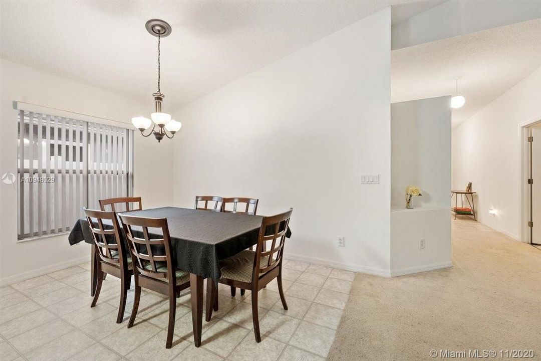 Recently Sold: $249,000 (3 beds, 2 baths, 2369 Square Feet)