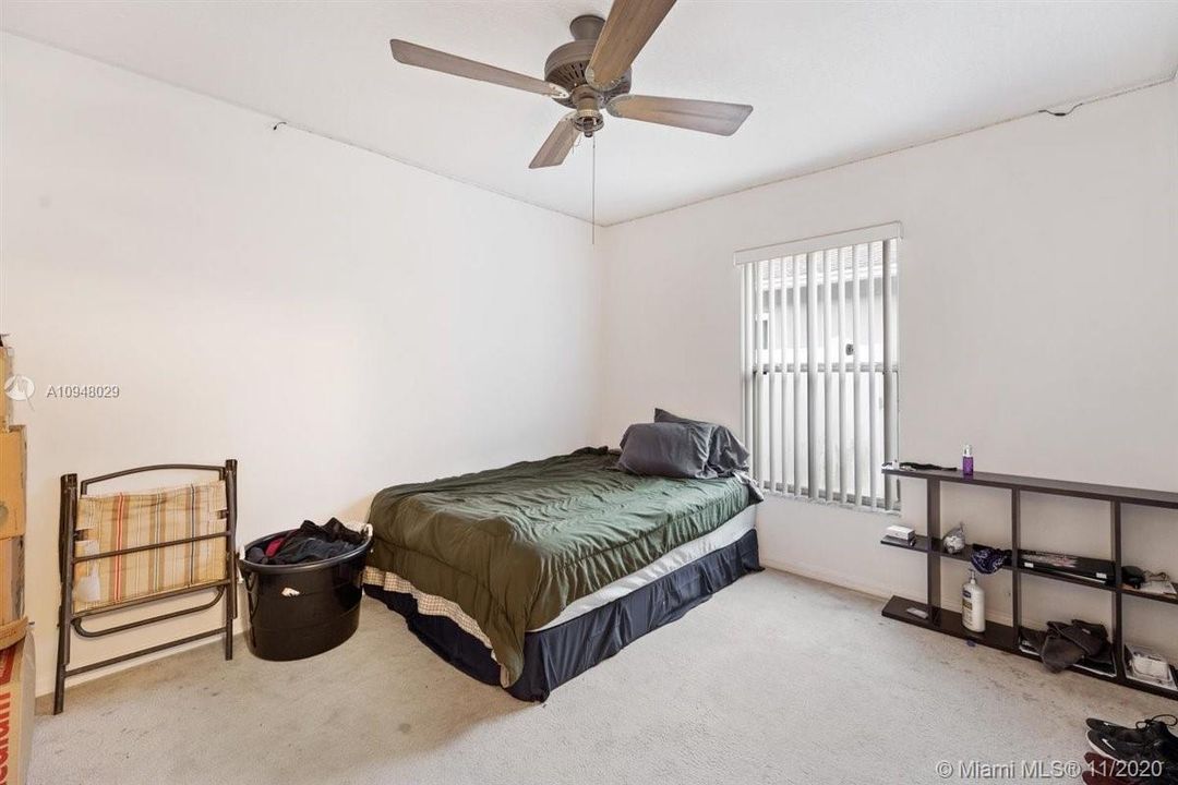 Recently Sold: $249,000 (3 beds, 2 baths, 2369 Square Feet)