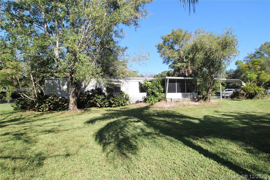 Recently Sold: $89,000 (2 beds, 2 baths, 840 Square Feet)