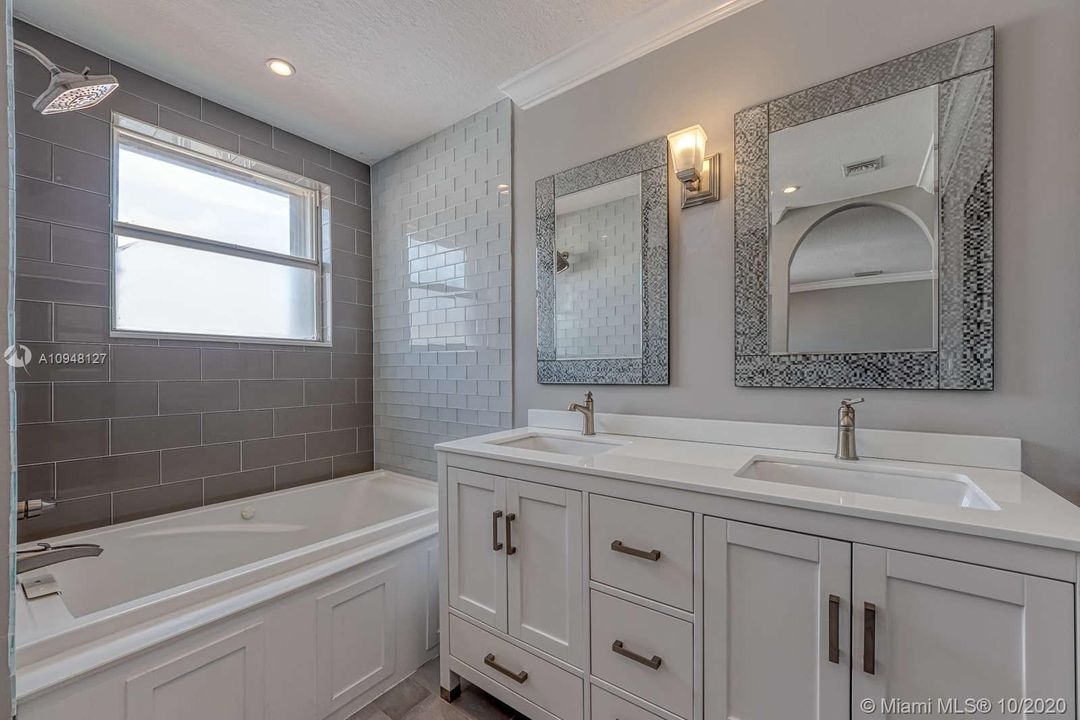 Recently Sold: $374,950 (3 beds, 2 baths, 1555 Square Feet)