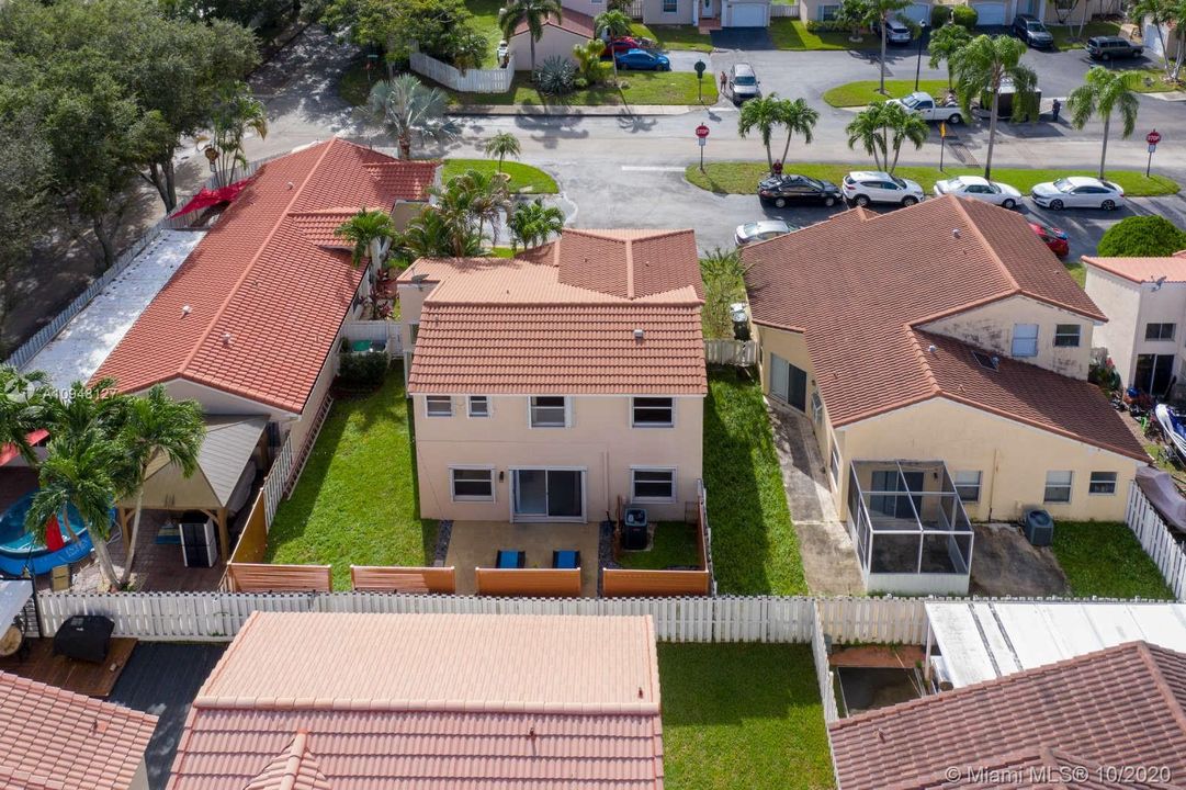 Recently Sold: $374,950 (3 beds, 2 baths, 1555 Square Feet)