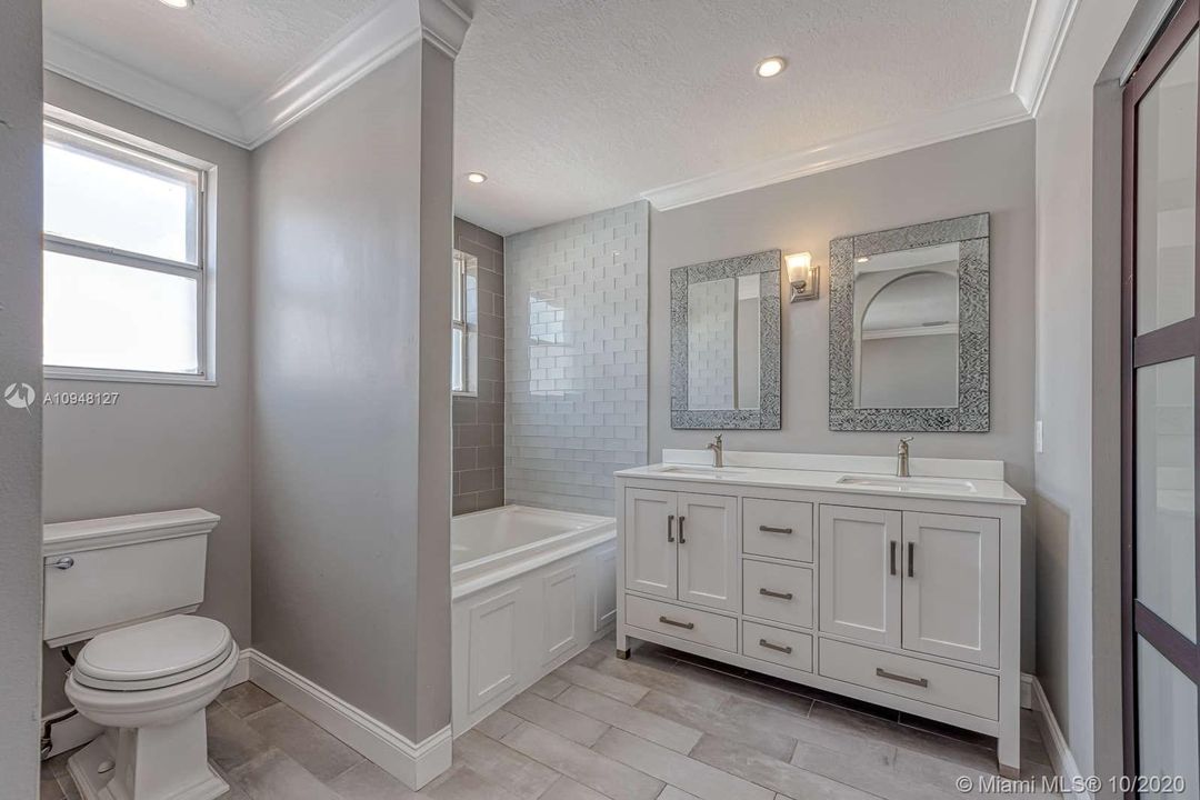 Recently Sold: $374,950 (3 beds, 2 baths, 1555 Square Feet)