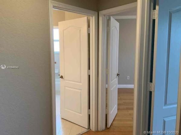 Recently Rented: $3,485 (5 beds, 3 baths, 3706 Square Feet)