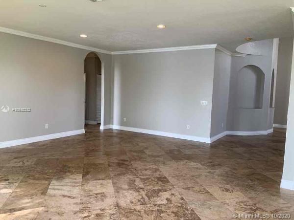 Recently Rented: $3,485 (5 beds, 3 baths, 3706 Square Feet)