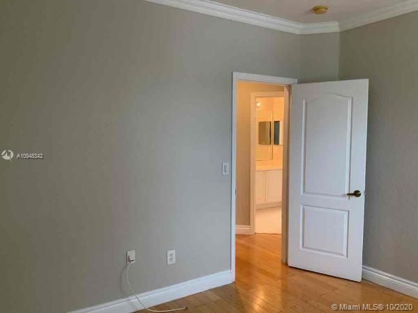 Recently Rented: $3,485 (5 beds, 3 baths, 3706 Square Feet)