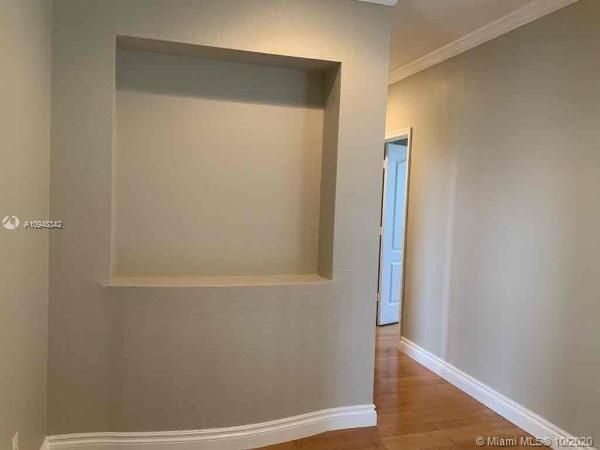 Recently Rented: $3,485 (5 beds, 3 baths, 3706 Square Feet)