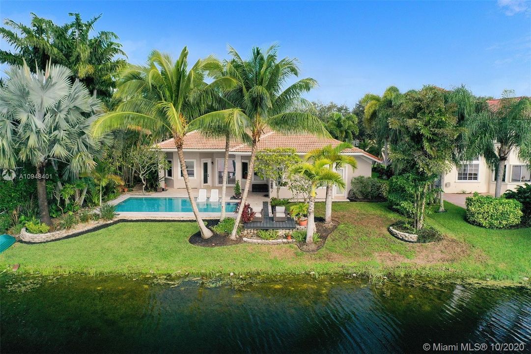 Recently Sold: $599,800 (4 beds, 3 baths, 2512 Square Feet)