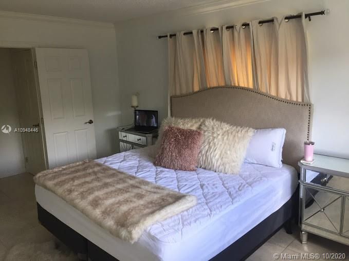 Vendido Recientemente: $130,000 (1 camas, 1 baños, 790 Pies cuadrados)
