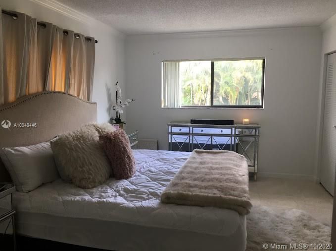 Vendido Recientemente: $130,000 (1 camas, 1 baños, 790 Pies cuadrados)