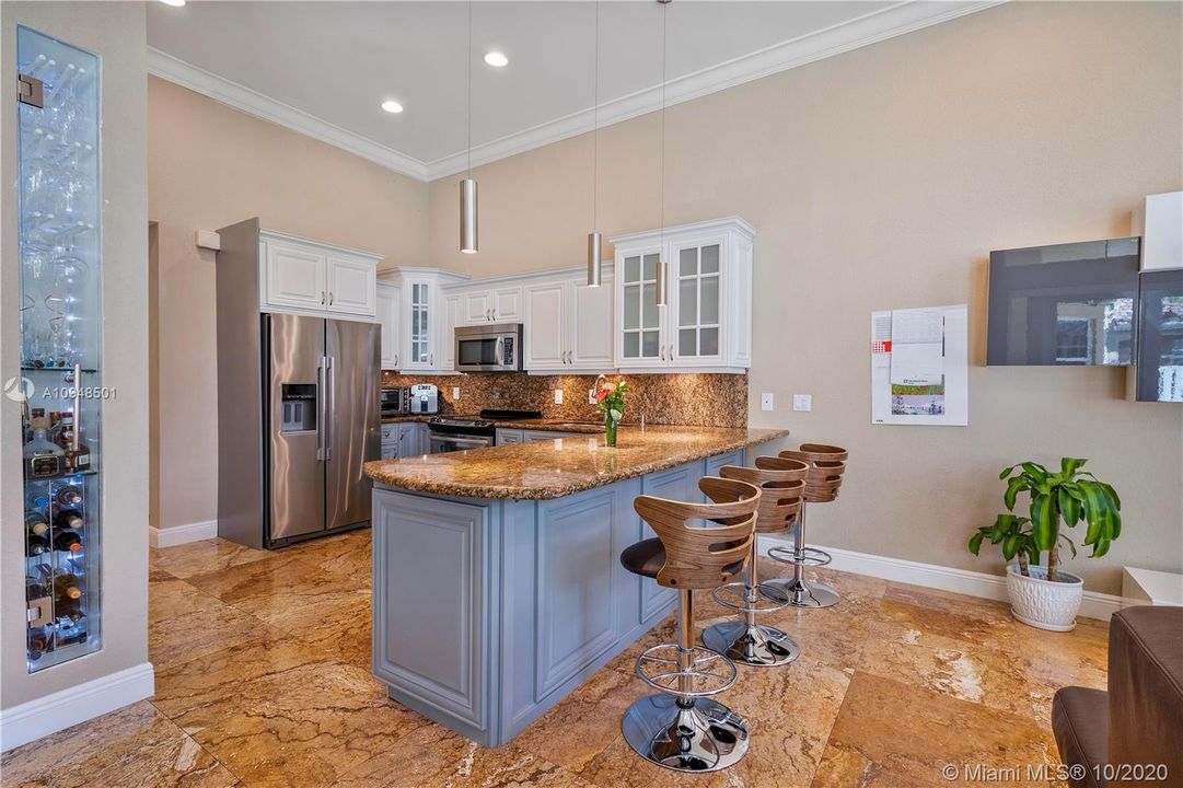 Recently Rented: $4,200 (5 beds, 3 baths, 2907 Square Feet)