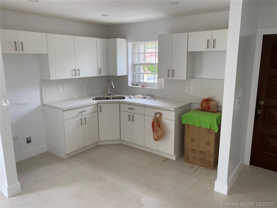 Recientemente alquilado: $2,300 (3 camas, 2 baños, 0 Pies cuadrados)