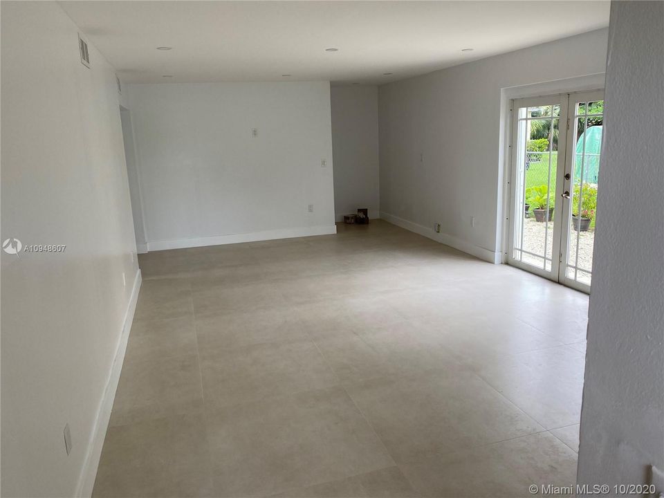 Recientemente alquilado: $2,300 (3 camas, 2 baños, 0 Pies cuadrados)