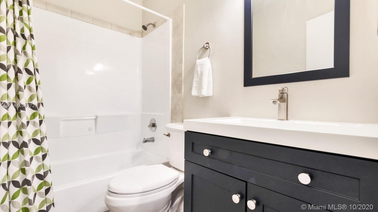 Full Guest Bathroom