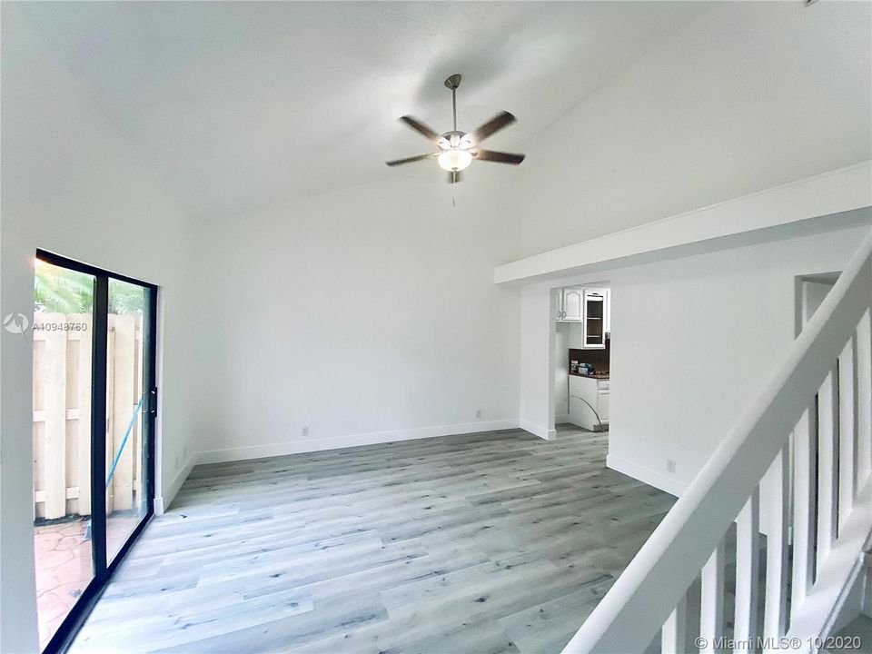 Recently Rented: $1,850 (3 beds, 2 baths, 1408 Square Feet)