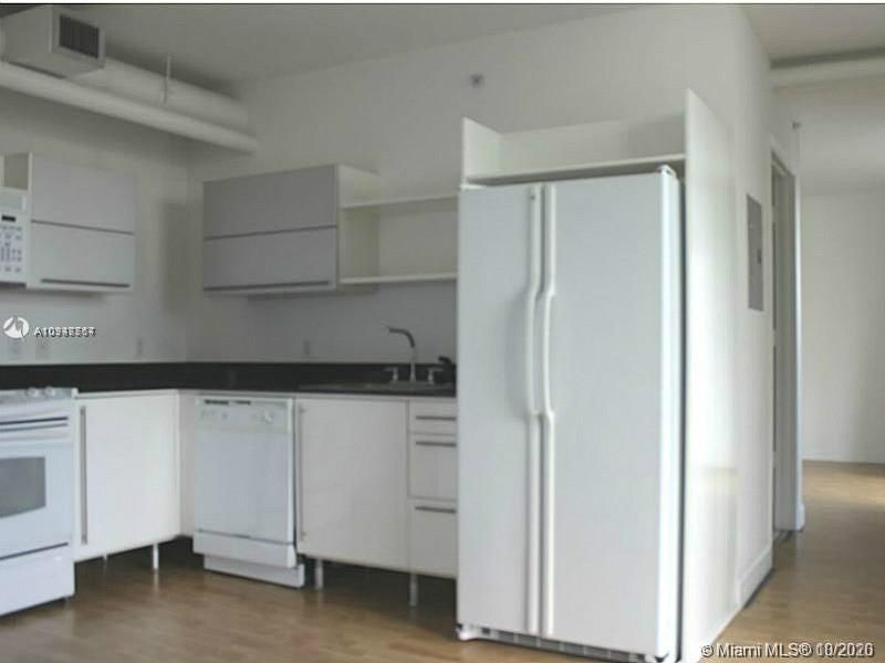 Recently Rented: $1,650 (1 beds, 1 baths, 639 Square Feet)