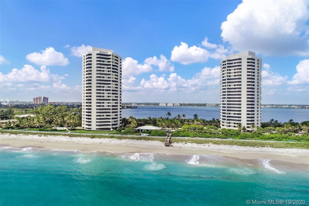 Recently Sold: $725,000 (2 beds, 2 baths, 1804 Square Feet)