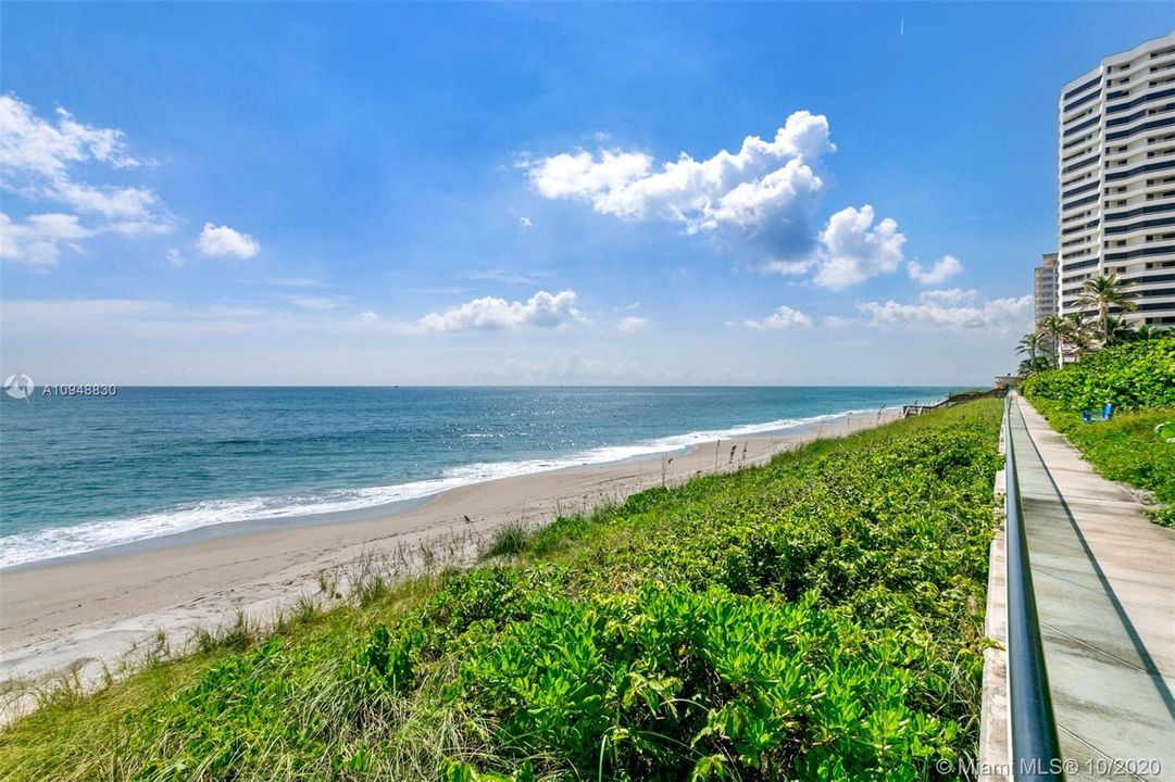 Recently Sold: $725,000 (2 beds, 2 baths, 1804 Square Feet)