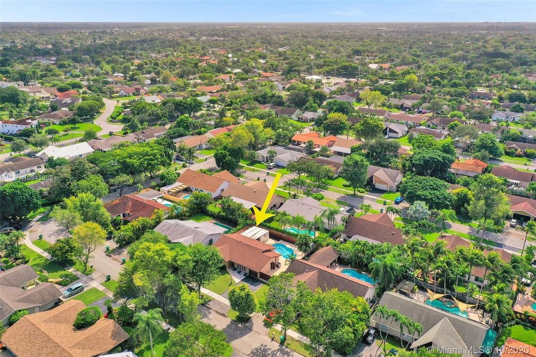 Recently Sold: $475,000 (3 beds, 2 baths, 1468 Square Feet)