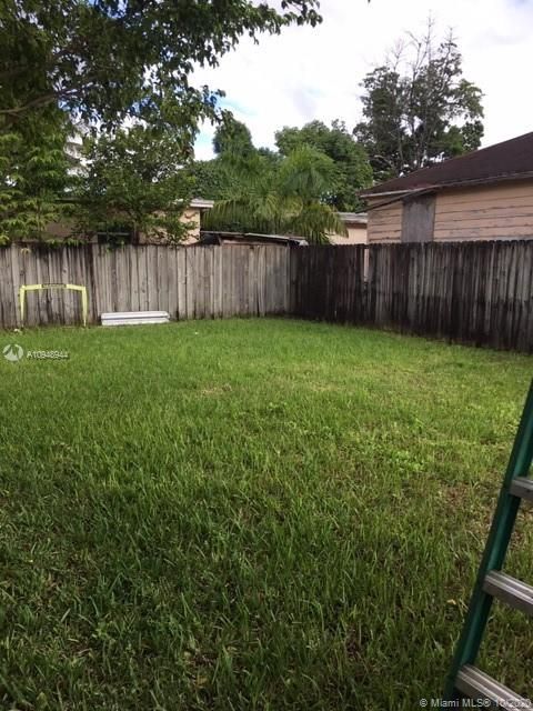 Recently Sold: $405,000 (0 beds, 0 baths, 2041 Square Feet)